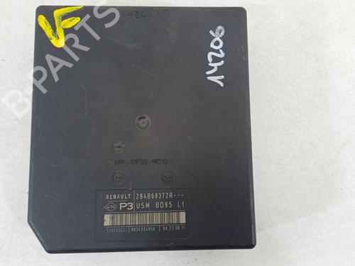 Fuse box RENAULT MEGANE III Hatchback (BZ0/1_, B3_) 1.6 16V Hi-Flex (BZ03) | BP26558438E1 