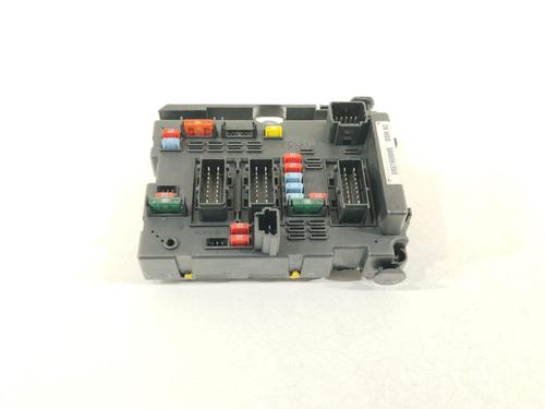 Used Fuse box Fuse box 39170779 39170779