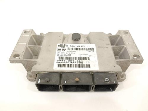 Used Engine control unit (ECU) Engine control unit (ECU) 18571560 18571560