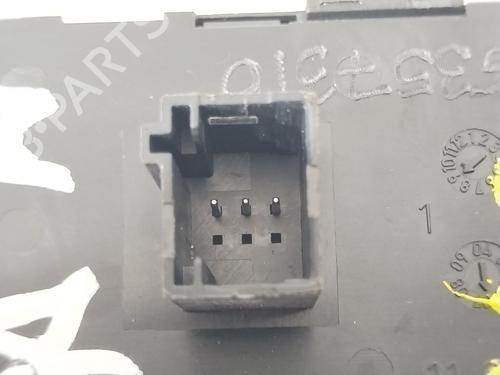 Fensterheberschalter links vorne CITROËN C4 Picasso I MPV (UD_) 1.6 HDi | BP30773014I27