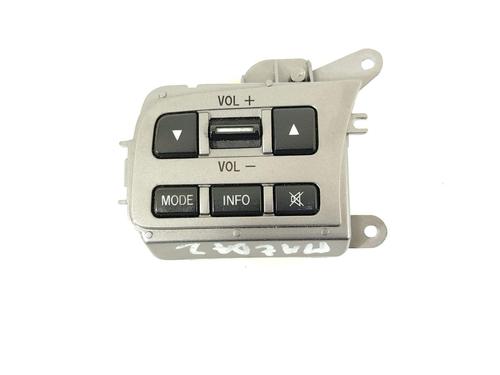 steering-wheel-controls-mazda-2-de_-dh_-2007-2008-2009-2010-2011-2012-2013-2014-2015-31717647 main image