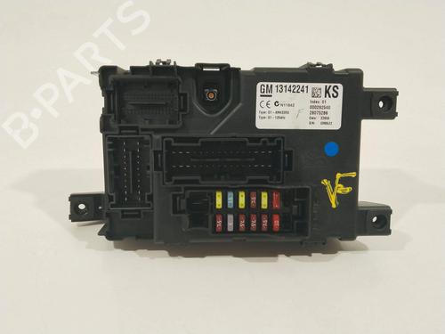 Used Fuse box Fuse box 28193583 28193583