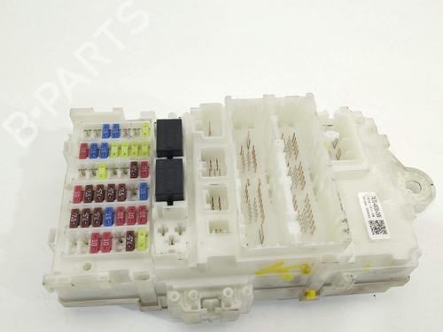 Used Fuse box Fuse box 23649187 23649187