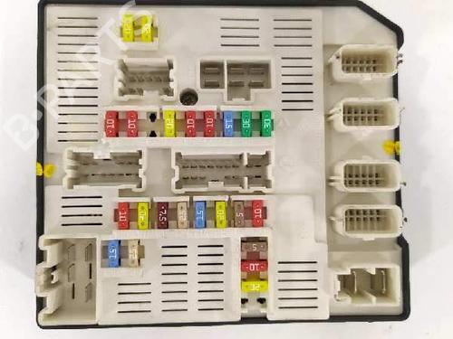 Used Fuse box Fuse box 7528597 7528597