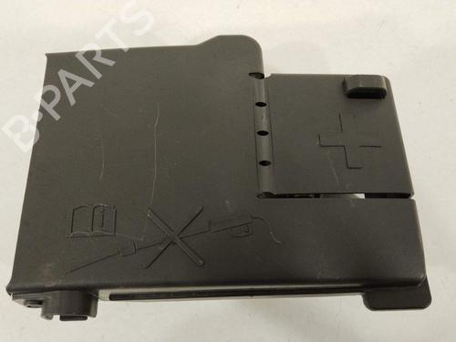fuse-box-opel-astra-j-saloon-2012-33240239 main image