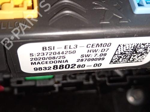 Used Fuse box Fuse box 35952936 35952936