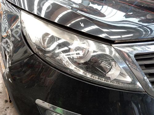 Used Right headlight KIA SPORTAGE III (SL) 1.7 CRDi (116 hp) 31968751