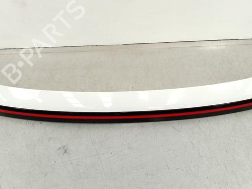 Used Rear center light HYUNDAI KONA (OS, OSE, OSI) 1.0 T-GDi Hybrid 48V (120 hp) 28813284