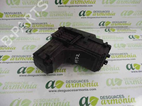 Used Air filter box Air filter box 14302647 14302647