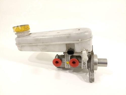 Used Brake master cylinder Brake master cylinder 17189257 17189257