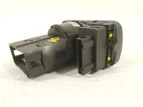 Headlight switch SEAT TOLEDO II (1M2) 1.6 | BP32468944I24