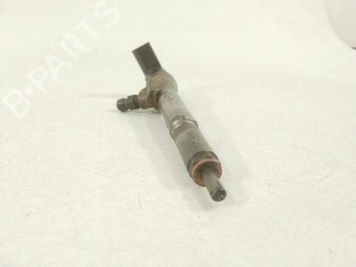 injector-renault-megane-ii-saloon-lm01_-2003-33964956 main image