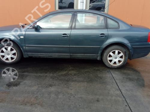 Engine control unit (ECU) VW PASSAT B5 (3B2)  | BP1879718M57 