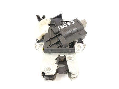 Used Tailgate lock VW JETTA III (1K2) 1.9 TDI (105 hp) 18268482