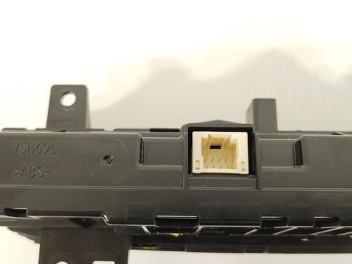 Climate control TOYOTA AURIS (_E18_) | BP16805655I5