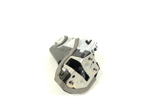 Used Rear left lock TOYOTA YARIS CROSS (MXP_) 1.5 Hybrid All-wheel Drive (MXPJ15) (116 hp) 31854824