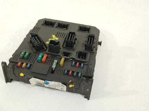 Used Fuse box Fuse box 36412023 36412023