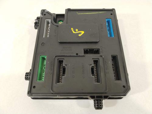fuse-box-renault-megane-iii-hatchback-bz01_-b3_-2008-32388354 main image