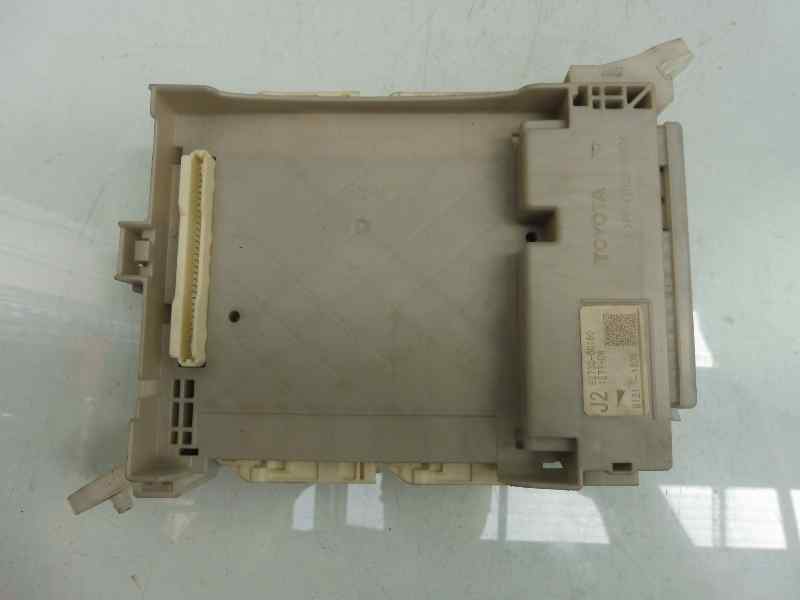 Fuse Box Toyota Land Cruiser Prado J15 3 0 D 4d Kdj155 Kdj150 8273060160 9l211506 B Parts