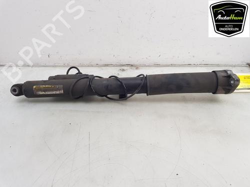 Used Left rear shock absorber MERCEDES-BENZ C-CLASS (W205) C 350 e (205.047) (279 hp) 20208462