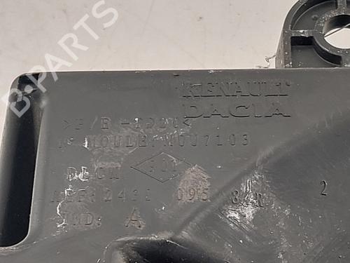 Fuse box RENAULT CAPTUR I (J5_, H5_) 0.9 TCe 90 | BP37170033E1 - Image 2