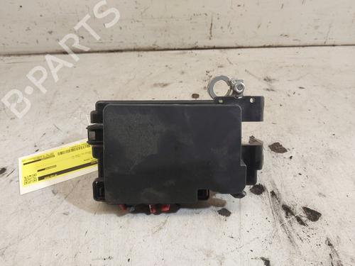 Used Fuse box Fuse box 39094779 39094779