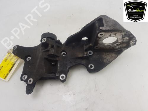 Used Support SEAT LEON (1P1) 2.0 TDI (170 hp) 15130828