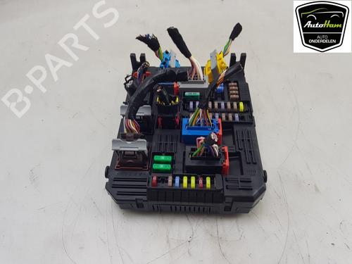 Used Fuse box OPEL MOKKA 1.2 (76) (136 hp) 30102625
