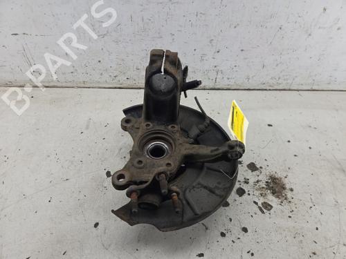 Used Right front steering knuckle Right front steering knuckle VW GOLF VI (5K1) 1.4 TSI (160 hp) 40526167 40526167