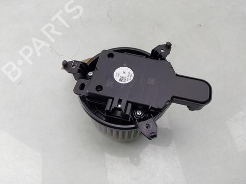 Used Heater blower motor TOYOTA YARIS (_P21_, _PA1_, _PH1_) 1.5 Hybrid (MXPH10, MXPH11) (116 hp) 32481279