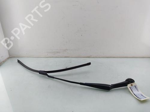 Used Front windshield wiper arm FORD FOCUS III 1.5 EcoBoost (150 hp) 27989999