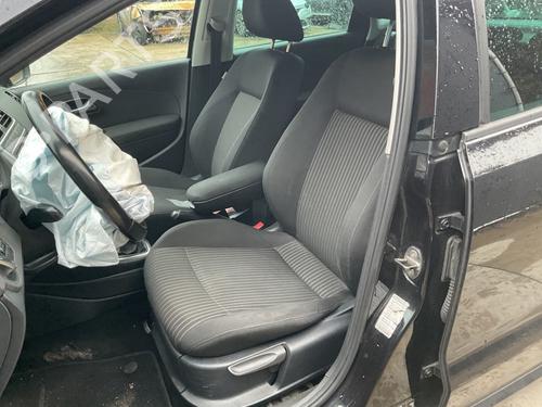 Conjunto de bancos VW POLO V (6R1, 6C1) 1.4 (6R1) (85 hp) 31851942