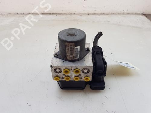 Used ABS pump ABS pump MERCEDES-BENZ M-CLASS (W166) ML 350 BlueTEC 4-matic (166.024, 166.023) (258 hp) 26883640 26883640