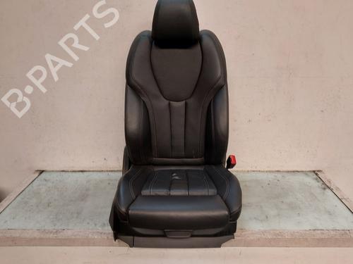 Stol høyre foran Stol høyre foran BMW X5 (G05, F95) xDrive 45 e Plug-in Hybrid (394 hp) 33929339 33929339