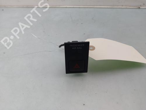 warning-switch-seat-tarraco-kn2-2018-2019-2020-2021-2022-2023-2024-30183837 main image
