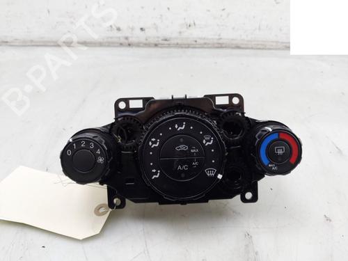 Used Climate control FORD FIESTA VI (CB1, CCN) 1.0 (65 hp) 30815037
