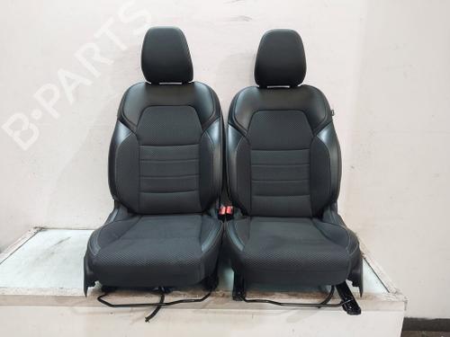 seats-set-renault-arkana-i-lcm_-ldn_-2019-32162857 main image