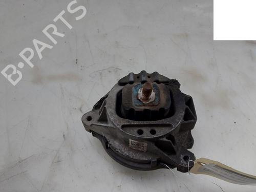 Used Engine mount BMW 1 (F20) 118 i (170 hp) 29743858
