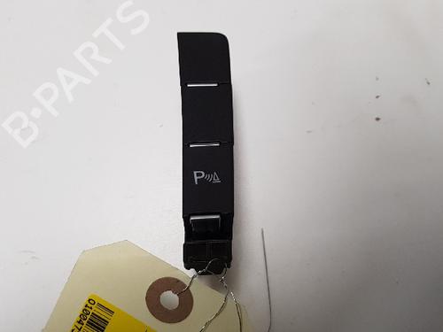 Used Switch VW GOLF VII (5G1, BQ1, BE1, BE2) 1.5 TSI (130 hp) 12031670