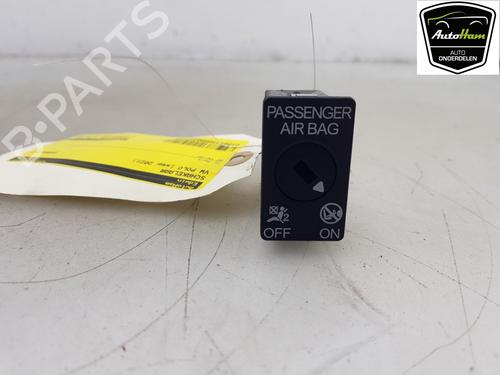 Used Switch VW POLO VI (AW1, BZ1, AE1) 1.0 TSI (110 hp) 19086330