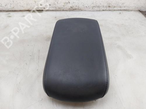 Used Armrest / Center console Armrest / Center console 36838878 36838878