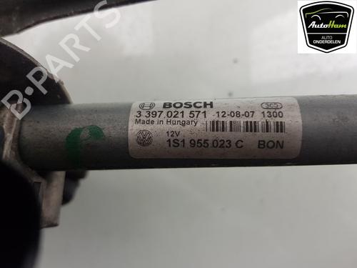 Used Front wipers mechanism VW UP! (121, 122, BL1, BL2, BL3, 123) 1.0 (60 hp) 15716156