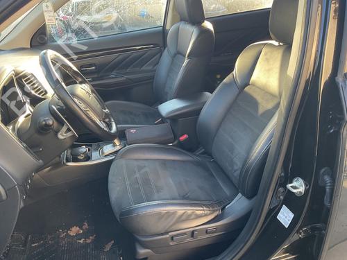 Set di sedili MITSUBISHI OUTLANDER III (GG_W, GF_W, ZJ, ZL, ZK) 2.4 Hybrid 4WD (GG3W) (208 hp) 31708093