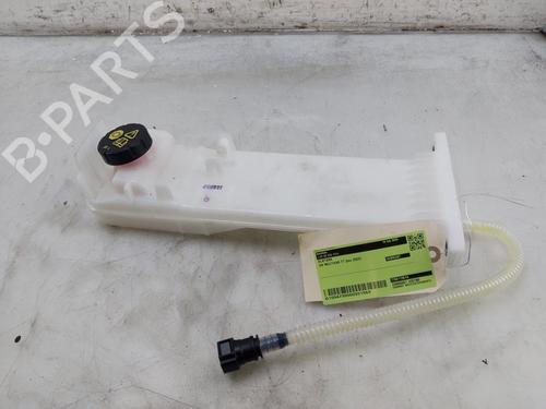 other-vw-multivan-t7-stm-stn-2021-32443658 main image