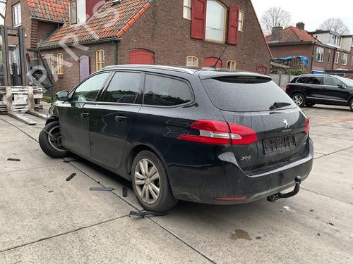 Left rear door PEUGEOT 308 SW II (LC_, LJ_, LR_, LX_, L4_) 1.2 THP 110 | BP26578212C4 