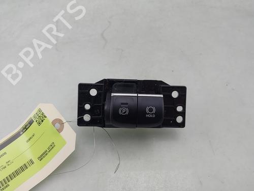 Used Switch TOYOTA COROLLA Saloon (_E21_) 1.8 VVTi Hybrid (126 hp) 30183953