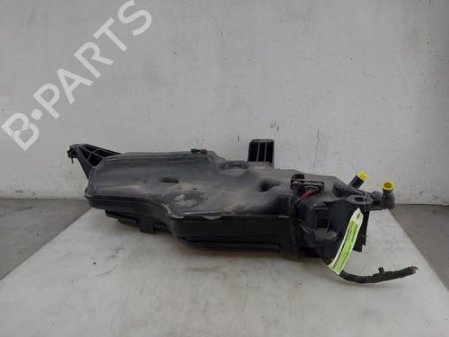 AdBlue-tank AdBlue-tank AUDI A3 Sportback (8YA, 8YF) 30 TDI (116 hp) 37179512 37179512