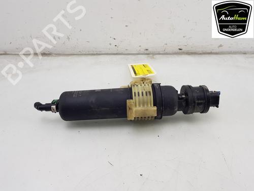 Used Fuel pump BMW 5 Touring (G31) 530 d (265 hp) 16359868