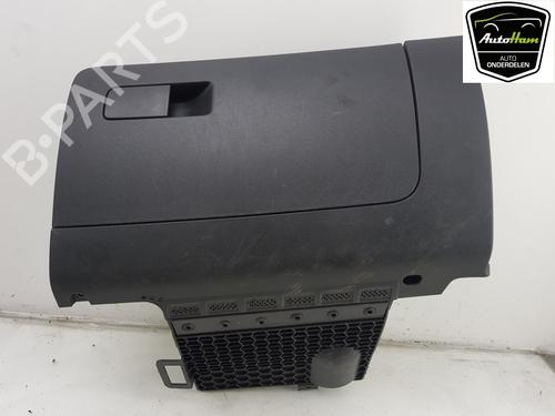 Used Glove box Glove box 16025871 16025871