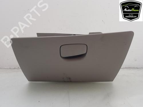 Used Glove box RENAULT ZOE (BFM_) ZOE (88 hp) 19521365